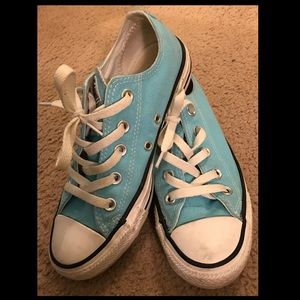 Sky Blue Converse Lowtop Sneakers